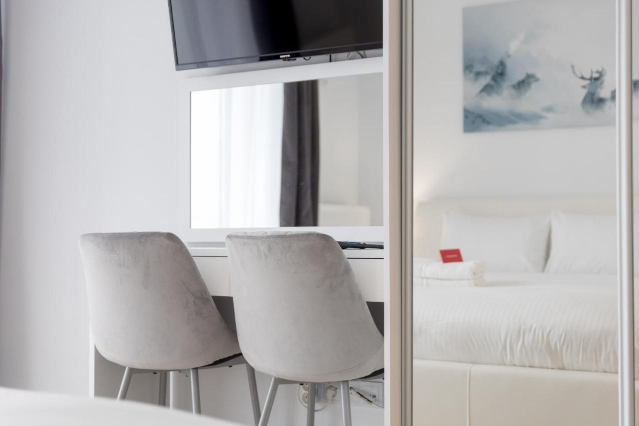 Wola Chic Studios Warszawa Exteriör bild
